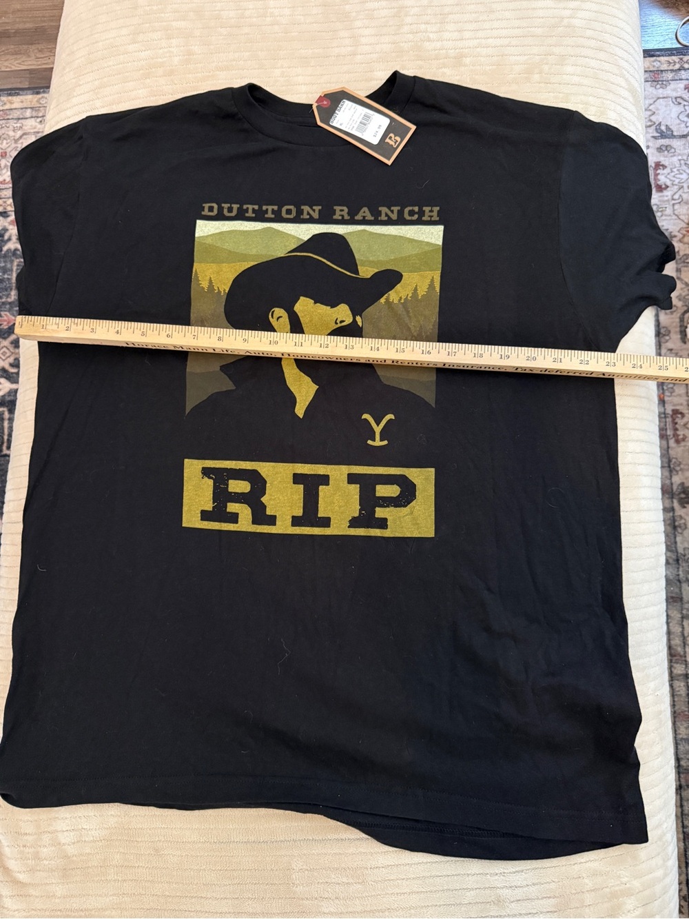 Dutton Ranch RIP Graphic Tee - Black - Picture 4 of 6